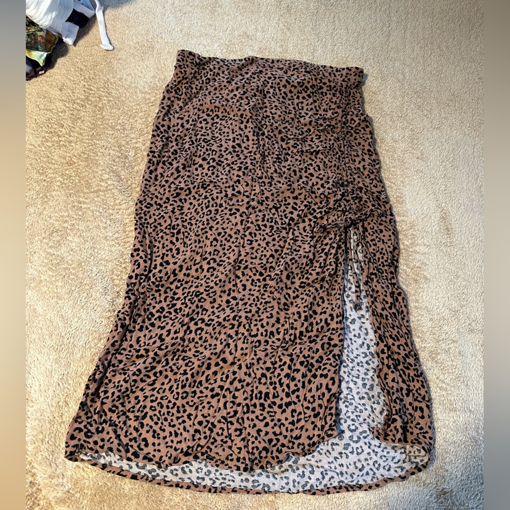 Cheeta skirt with runched detail